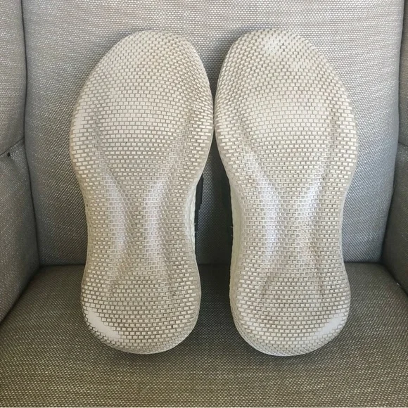 Adidas Harden Vol 2 LS Buckle Sneakers Black and White Size 8 - Picture 14 of 15